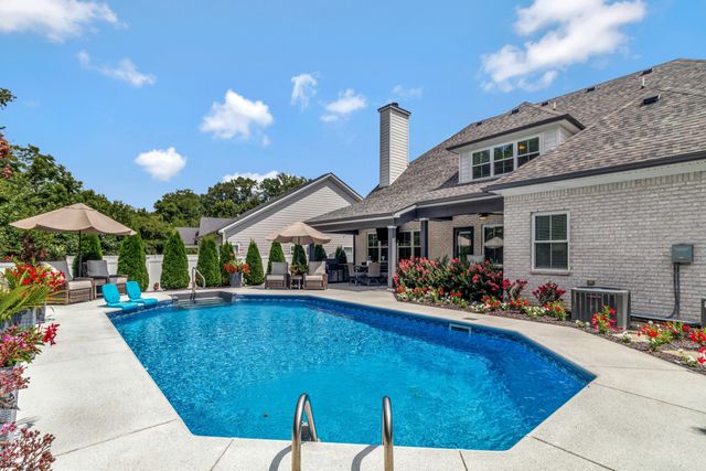 347 Beulah Rose Dr, Murfreesboro, TN 37128