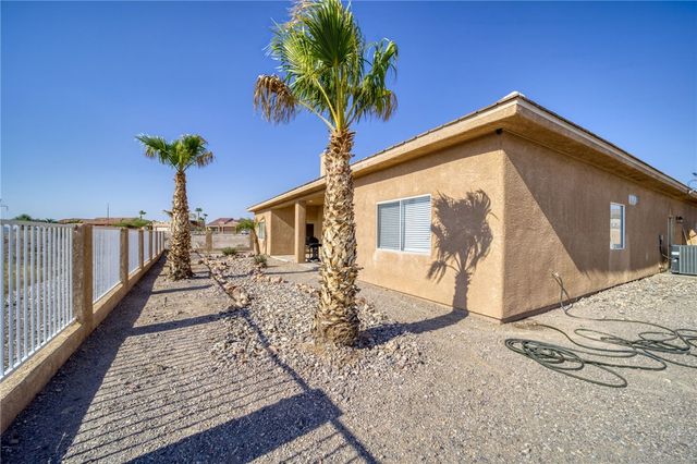 1009 Heritage Drive, Bullhead City, AZ 86429