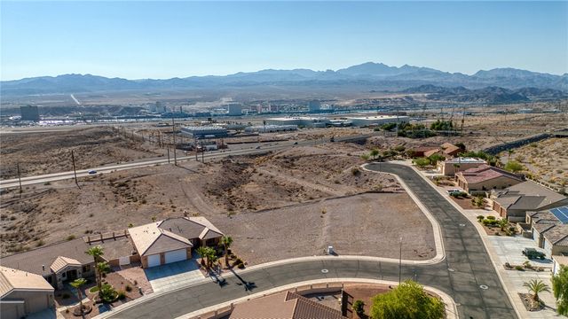 1009 Heritage Drive, Bullhead City, AZ 86429