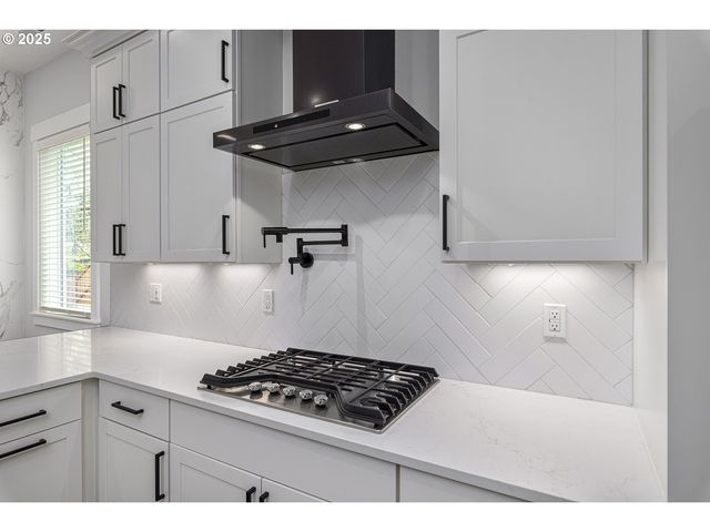 15229 Se TOWERS Ter, Milwaukie, OR 97267