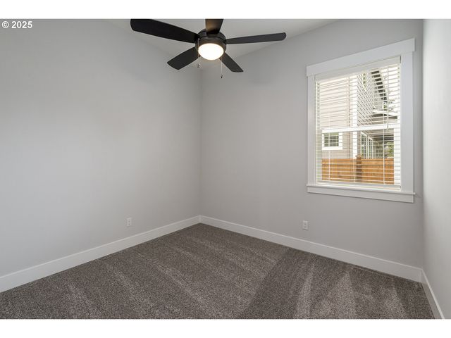 15229 Se TOWERS Ter, Milwaukie, OR 97267