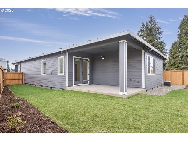 15229 Se TOWERS Ter, Milwaukie, OR 97267