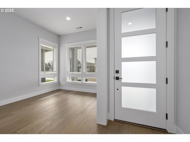 15229 Se TOWERS Ter, Milwaukie, OR 97267