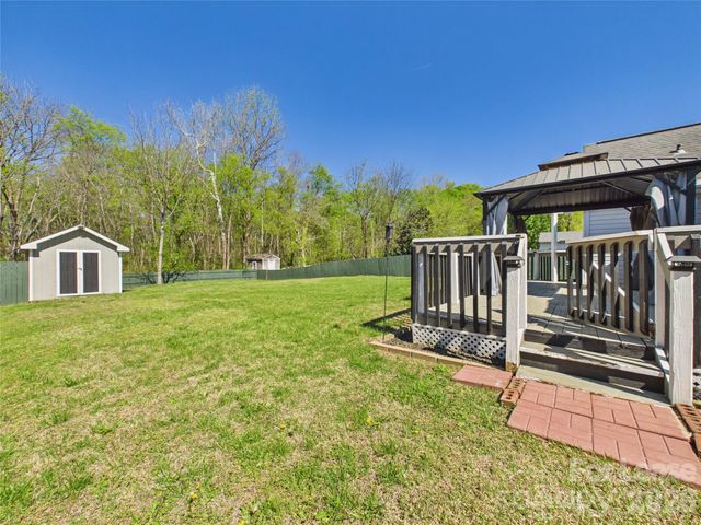 14133 Walkers Crossing Drive, Charlotte, NC 28273