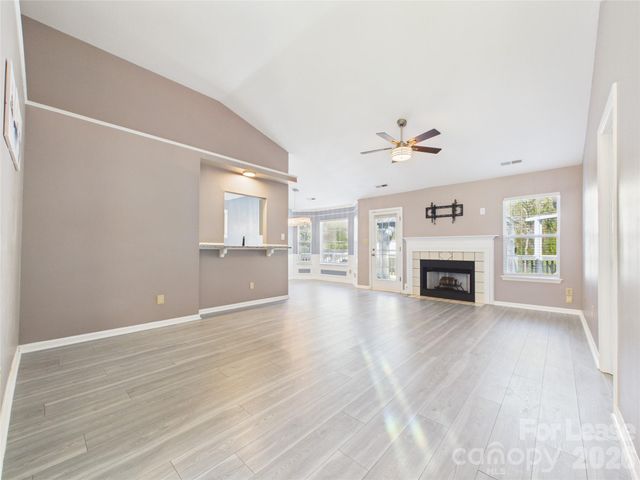 14133 Walkers Crossing Drive, Charlotte, NC 28273