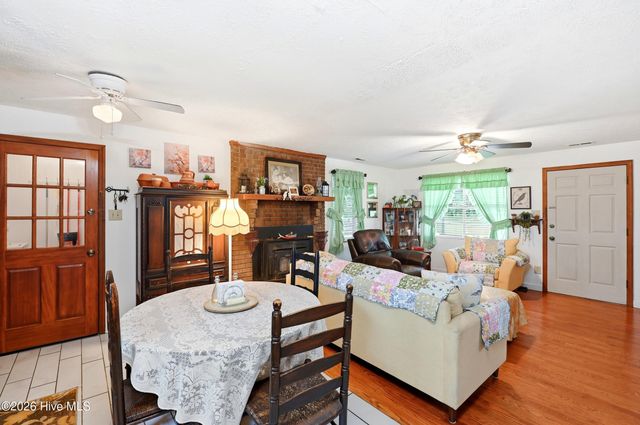 3984 Beattys Bridge Road, Atkinson, NC 28421