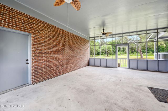 3984 Beattys Bridge Road, Atkinson, NC 28421