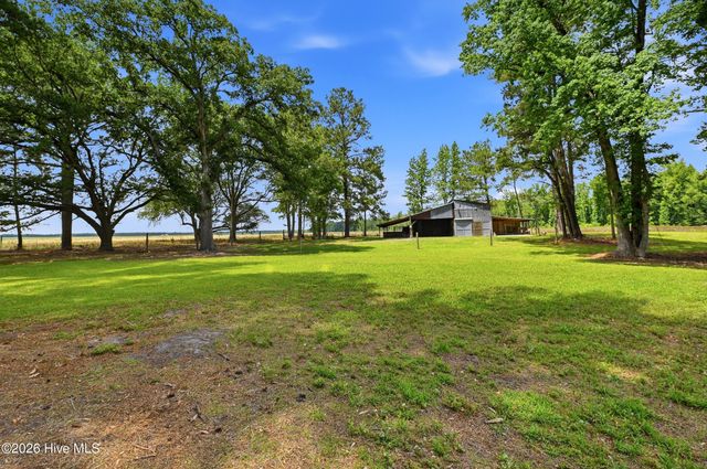 3984 Beattys Bridge Road, Atkinson, NC 28421