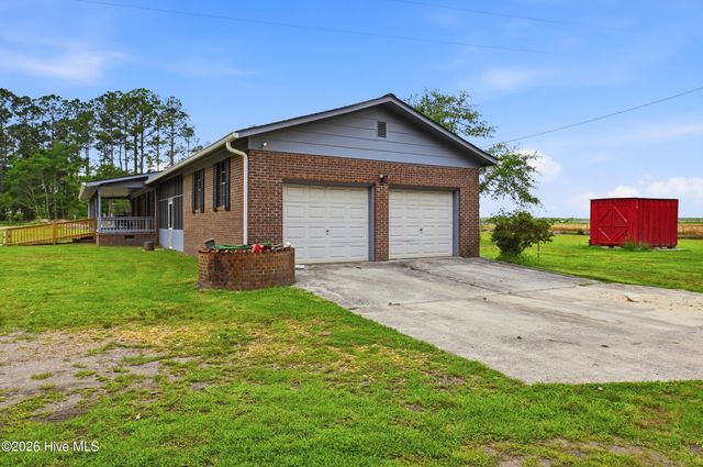 3984 Beattys Bridge Road, Atkinson, NC 28421