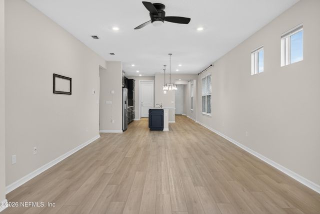 719 COOL BREEZE Way, Yulee, FL 32097