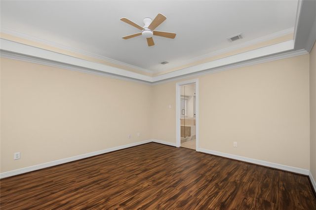 14135 Swallowfield Drive, Houston, TX 77077
