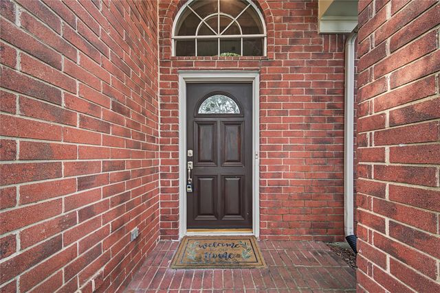 14135 Swallowfield Drive, Houston, TX 77077