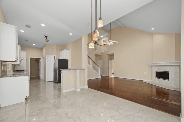14135 Swallowfield Drive, Houston, TX 77077