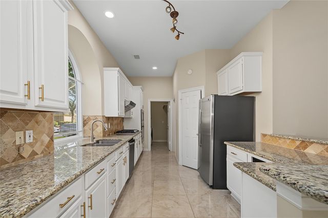 14135 Swallowfield Drive, Houston, TX 77077