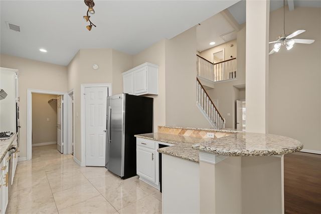 14135 Swallowfield Drive, Houston, TX 77077
