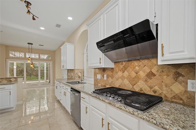 14135 Swallowfield Drive, Houston, TX 77077