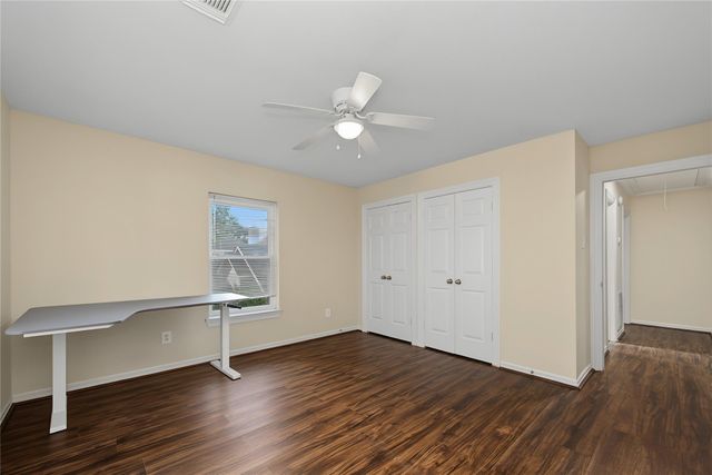 14135 Swallowfield Drive, Houston, TX 77077