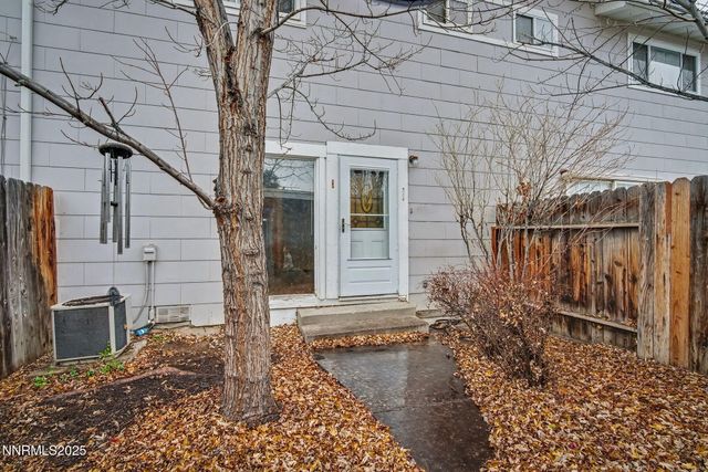 44 Smithridge Park, Reno, NV 89502