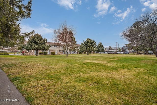 44 Smithridge Park, Reno, NV 89502