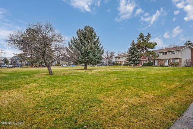 44 Smithridge Park, Reno, NV 89502
