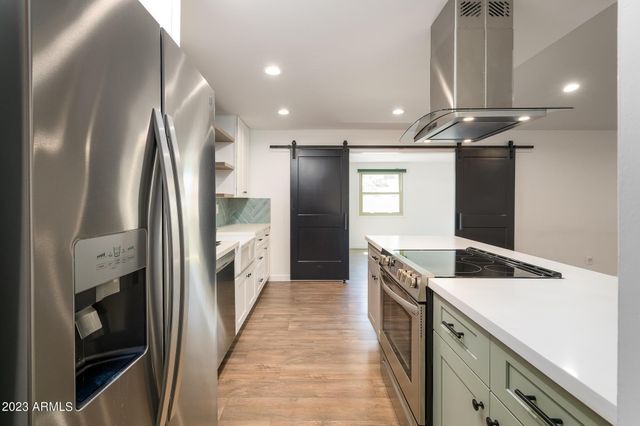 3731 E Janice Way, Phoenix, AZ 85032