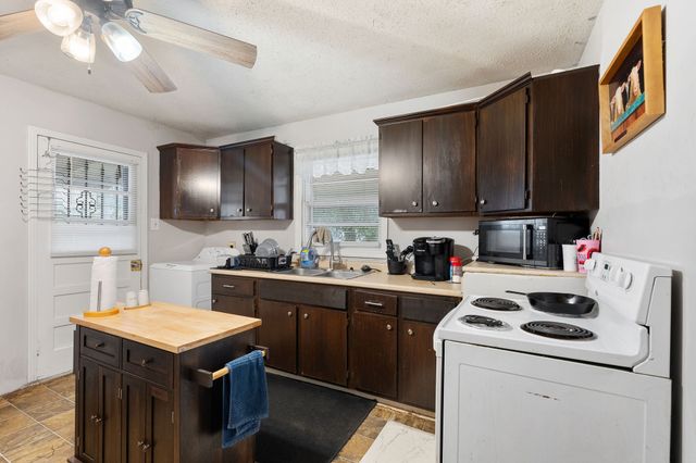 715 Williams Ln, Clarksville, TN 37040