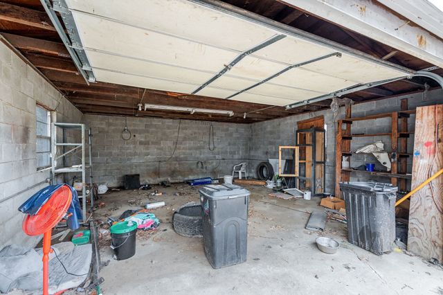 715 Williams Ln, Clarksville, TN 37040