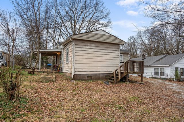 715 Williams Ln, Clarksville, TN 37040