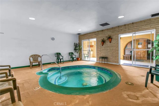 332 N. Lyon, Hemet, CA 92543