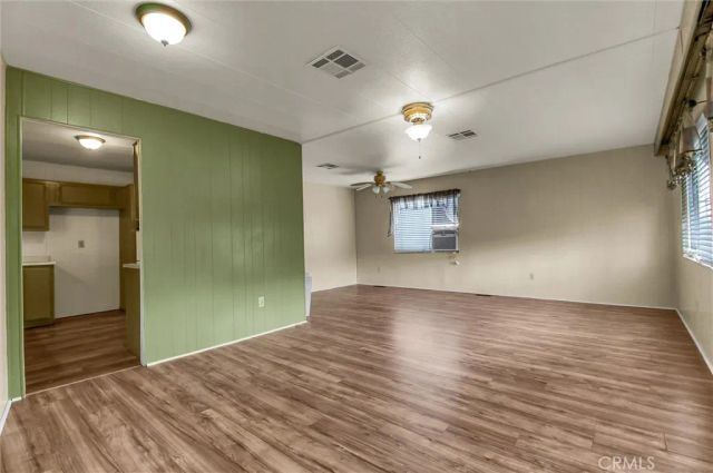332 N. Lyon, Hemet, CA 92543