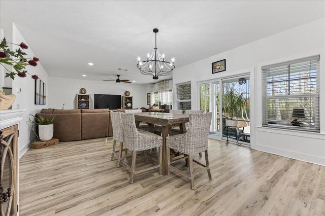 6724 Kempton Street, Navarre, FL 32566