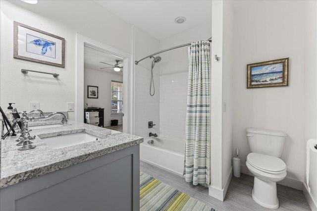 6724 Kempton Street, Navarre, FL 32566