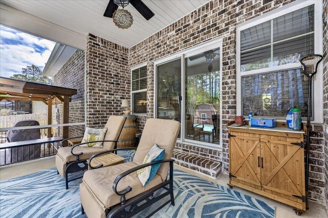 6724 Kempton Street, Navarre, FL 32566