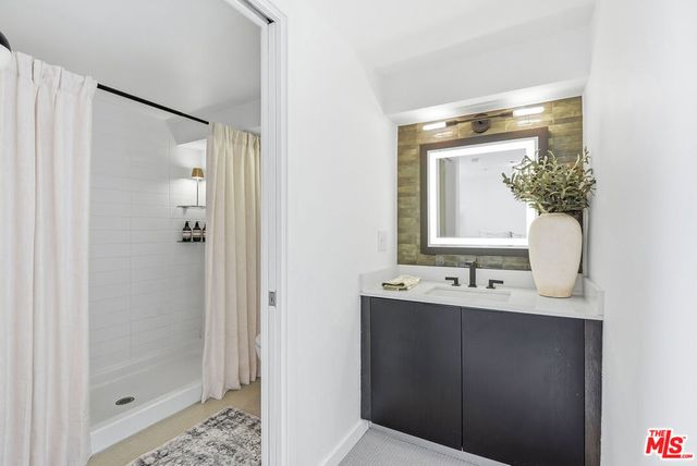 4215 Glencoe Avenue 407, Marina Del Rey, CA 90292