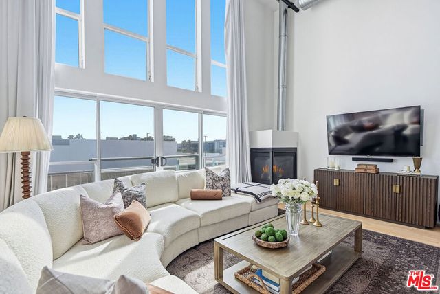 4215 Glencoe Avenue 407, Marina Del Rey, CA 90292