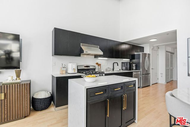 4215 Glencoe Avenue 407, Marina Del Rey, CA 90292