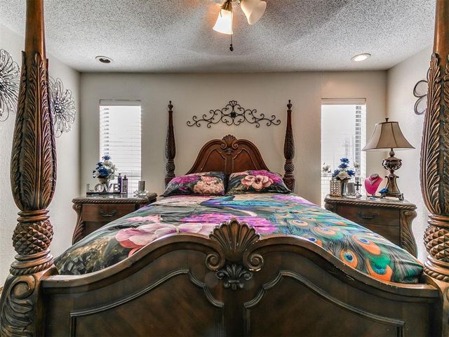 2011 Lankestar Way, Yukon, OK 73099