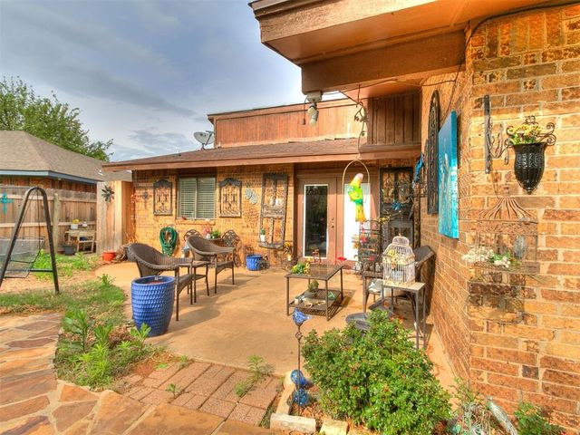 2011 Lankestar Way, Yukon, OK 73099