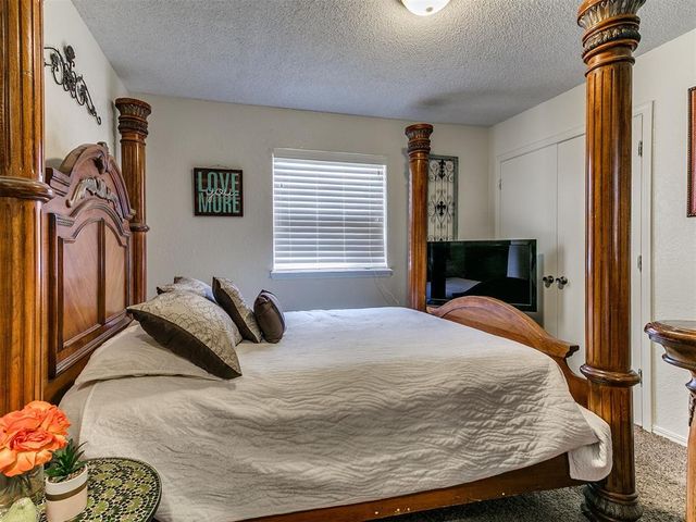 2011 Lankestar Way, Yukon, OK 73099