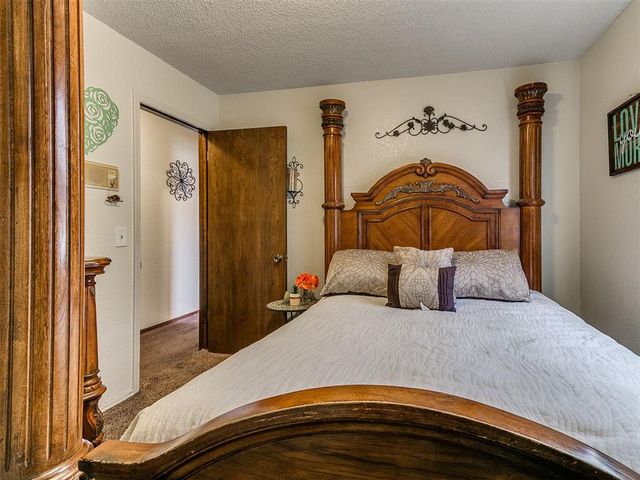 2011 Lankestar Way, Yukon, OK 73099