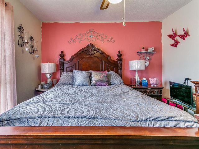 2011 Lankestar Way, Yukon, OK 73099