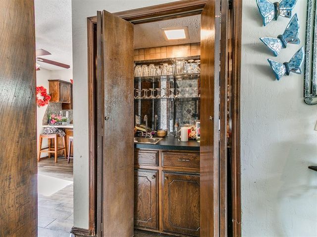 2011 Lankestar Way, Yukon, OK 73099