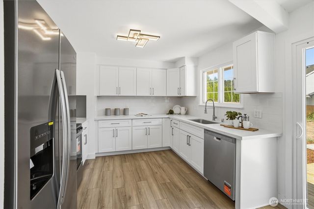 26622 18th Place S, Des Moines, WA 98198