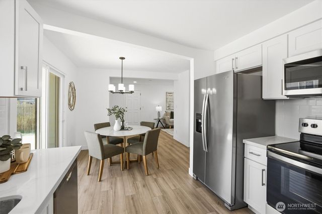 26622 18th Place S, Des Moines, WA 98198