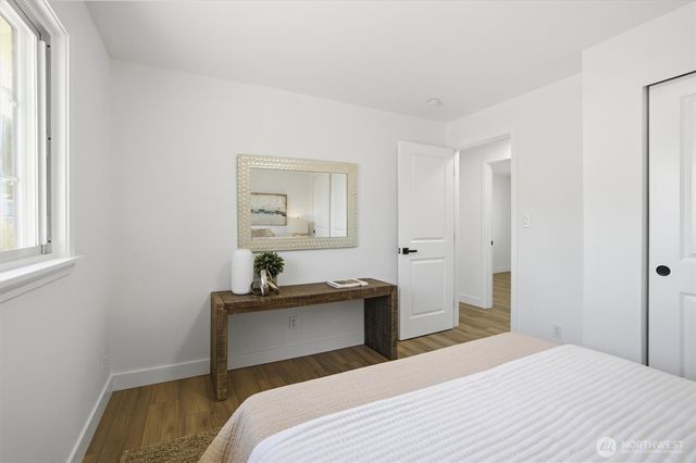 26622 18th Place S, Des Moines, WA 98198