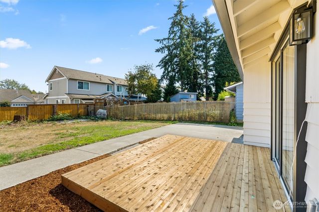 26622 18th Place S, Des Moines, WA 98198