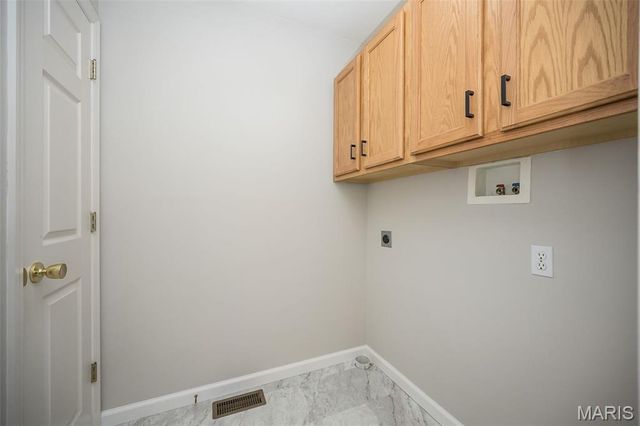 3166 Country Bluff Drive 38C, St Charles, MO 63301