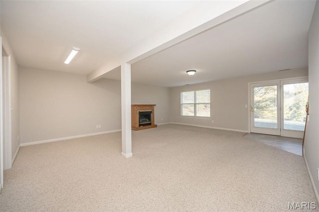 3166 Country Bluff Drive 38C, St Charles, MO 63301