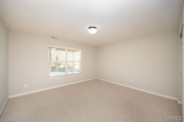 3166 Country Bluff Drive 38C, St Charles, MO 63301