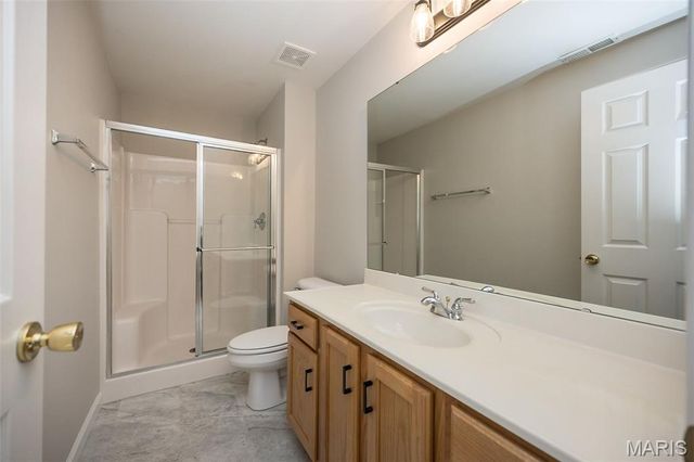 3166 Country Bluff Drive 38C, St Charles, MO 63301